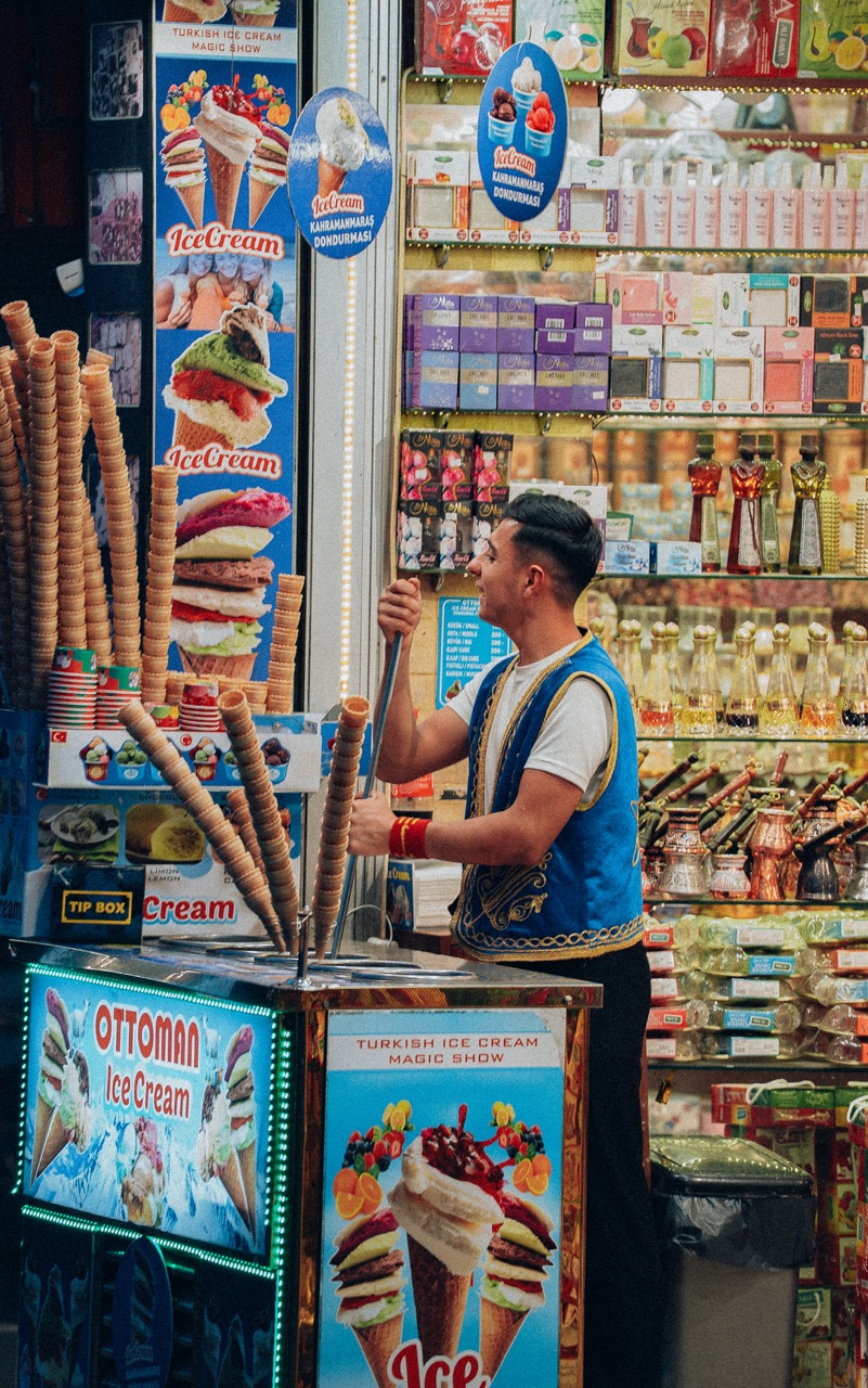 Sorveteria otomana — show de cones no bazar
