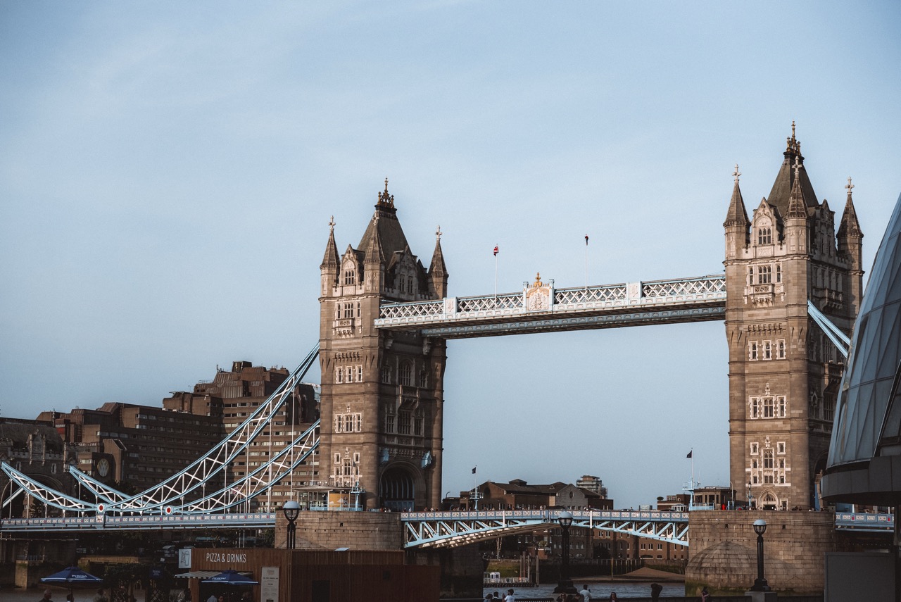 Tower Bridge ao entardecer